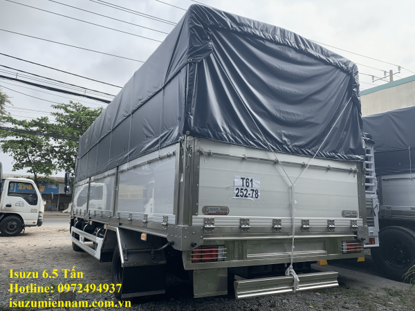 Xe Isuzu 6.5 Tấn Thùng Bạt