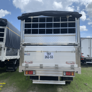 Xe Isuzu Qkr270 Thùng Bạt