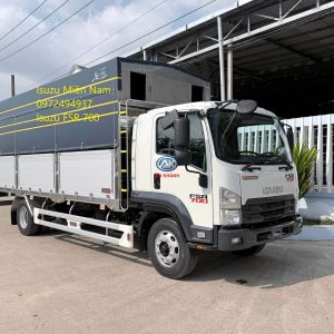 Isuzu FSR 700 Thùng Bạt