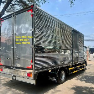 Isuzu FSR 700 Thùng Kín Inox